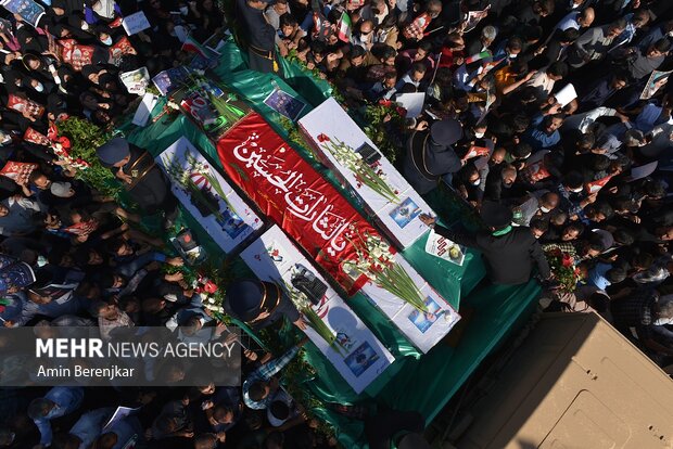 شیراز، شاہ چراغؑ حملے میں شہید ہونے والے شہداء کی نماز جنازہ ادا کردی گئی
