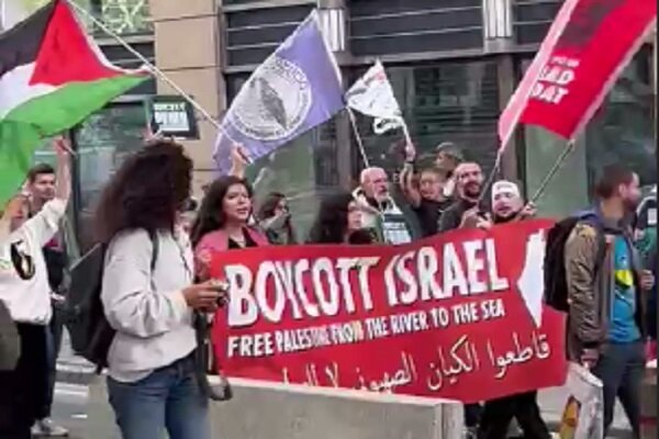 راهپیمایی گسترده حامیان فلسطین در برابر پارلمان اروپا+ فیلم
