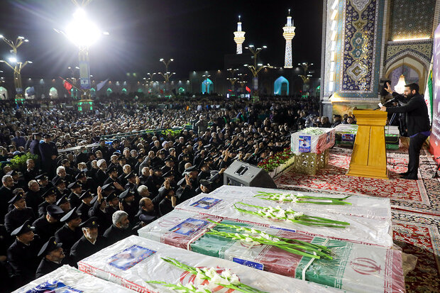 مشہد میں سانحہ شاہ چراغ شیراز کے شہدا کی تشییع جنازہ
