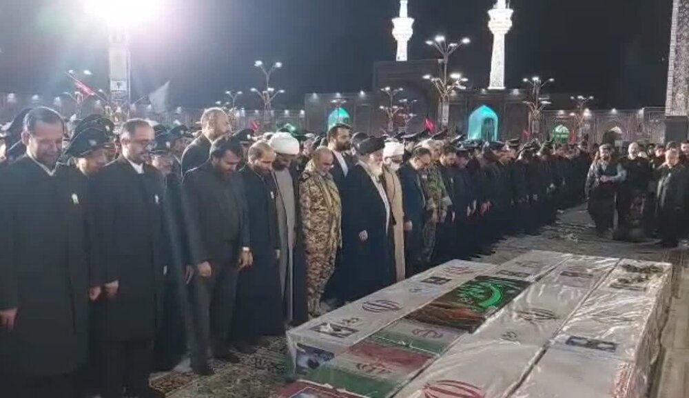 بدرقه باشکوه شهدای شاهچراغ در مشهد