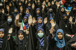 اجتماع بزرگ دختران دهه هشتادی در اصفهان برگزار می‌شود