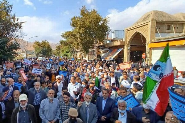 روایتی از صبر لبریز مردم قومس/ مردم خواستار برخورد با اغتشاشگران