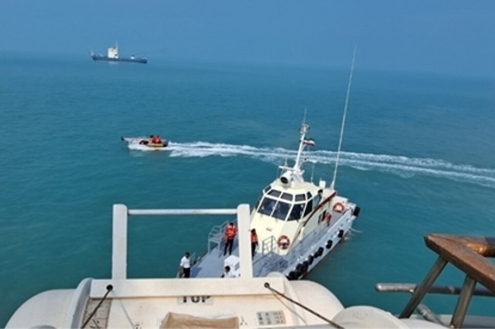 مانور جستجو و نجات دریایی بندر بوشهر برگزار شد