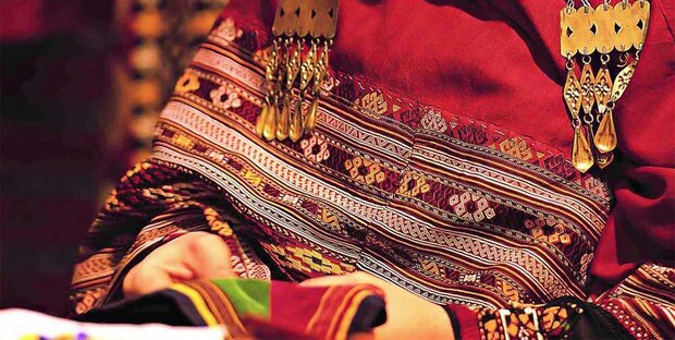 «سوزندوزی» هنری اصیل و اشتغالزا/کسب بازارهای جهانی نیازمند حمایت «سوزندوزی» هنری اصیل و اشتغالزا/کسب بازارهای جهانی نیازمند حمایت