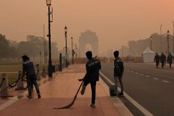 دہلی میں فضائی آلودگی کی صورتحال انتہائی سنگین/کئی علاقوں میں ہوا کے معیار کی سطح 400 ریکارڈ