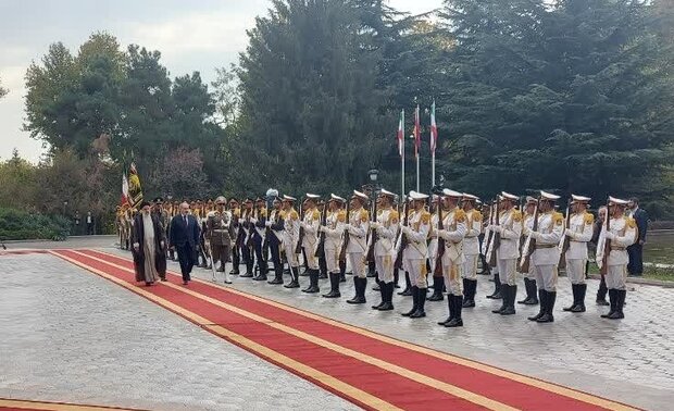 استقبال رسمی رئیس‌جمهور از نخست وزیر ارمنستان