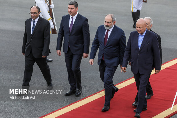 Armenia's Pashinyan arrives in Iranian capital
