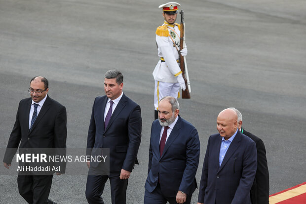 Armenia's Pashinyan arrives in Iranian capital
