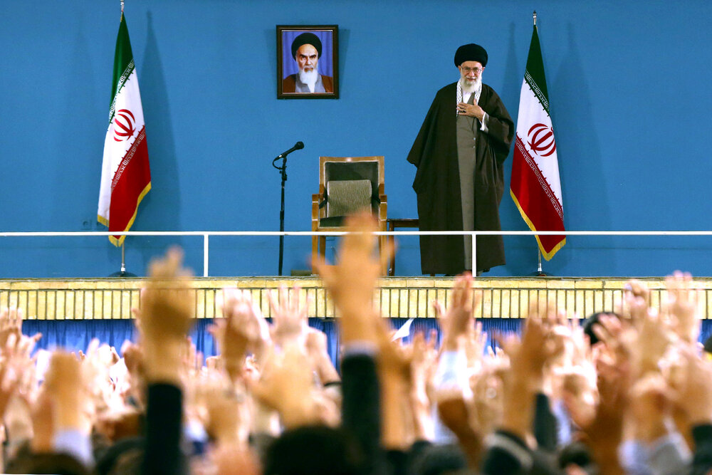 امریکی سفارتخانے پر قبضے کی سالگرہ پر ایرانی طلباء رہبر انقلاب اسلامی سے ملاقات کریں گے