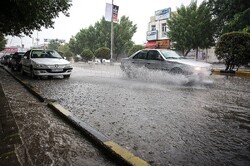 جاده های استان ایلام لغزنده هستند