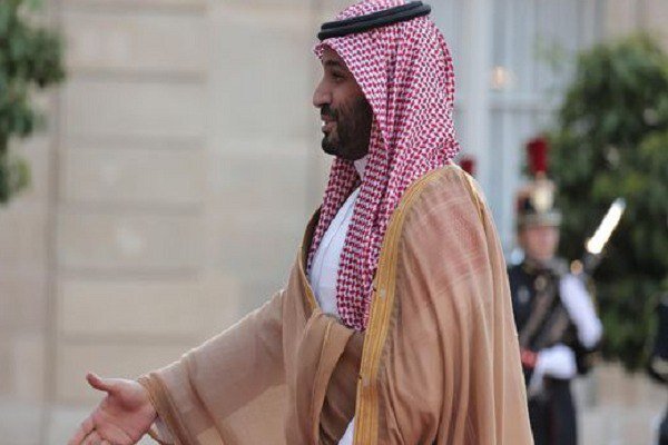 ولیعهد عربستان سعودی وارد پایتخت قطر شد ولیعهد عربستان سعودی وارد پایتخت قطر شد