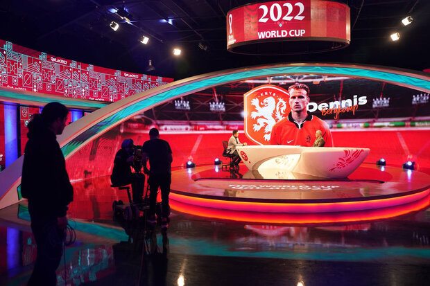 کلکل مسی و امباپه با چاشنی چای و تخمه/ «آقاجواد» وایرالش کن!