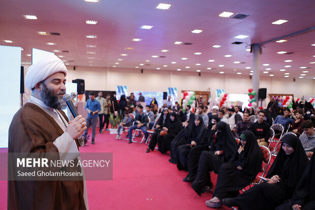 حجت‌الاسلام محمد قمی در مراسم افتتاح بنیاد ملی نوجوان