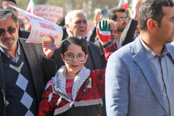 راهپیمایی ۱۳ آبان نشانه تغییر نظام جهانی است