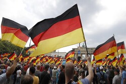 بیش از نیمی از آلمانی‌ها خواستار توقف کمک نظامی به کی‌یف هستند