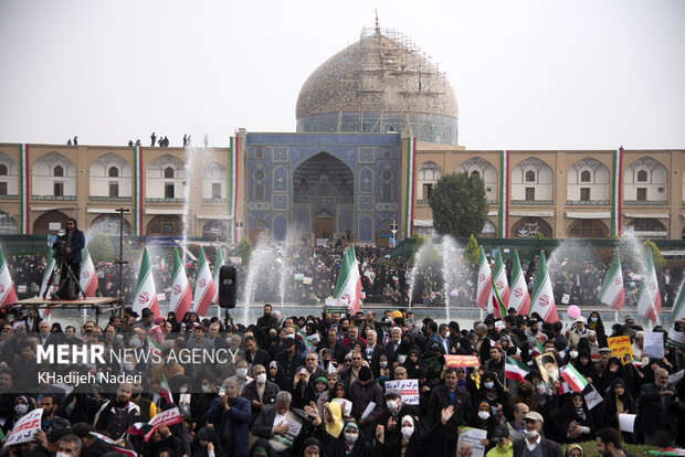 مردم استان اصفهان در یوم‌الله ۱۳ آبان 1401