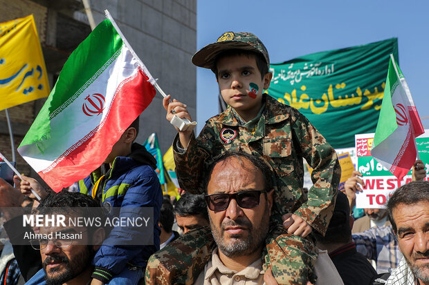 راهپیمایی ۱۳ آبان در مشهد