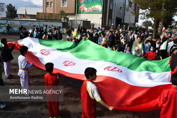 راهپیمایی 13 آبان بیرجند