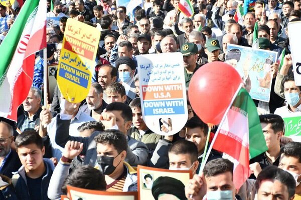 خروش انقلابی مردم آذربایجان غربی علیه استکبار جهانی/همه آمده اند