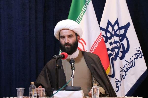 تبیین آرمان‌های انقلاب اسلامی با ابزار هنرعاملی برای بصیرت‌افزایی