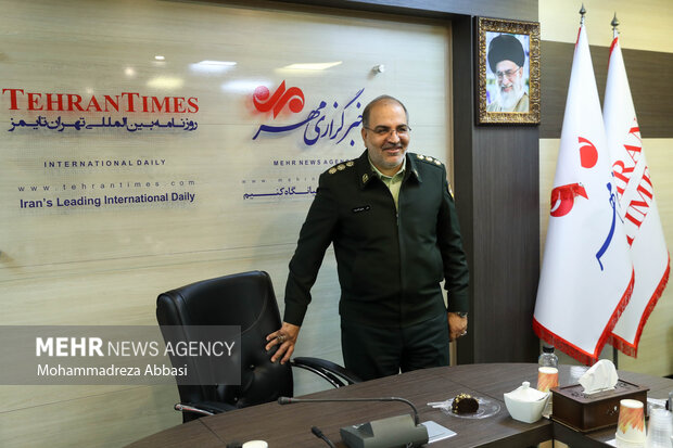 سرهنگ علی ولیپور گودرزی رئیس پلیس آگاهی تهران بزرگ ظهر امروز یکشنبه ۱۵ آبان ۱۴۰۱ از خبرگزاری مهر بازدید کرد