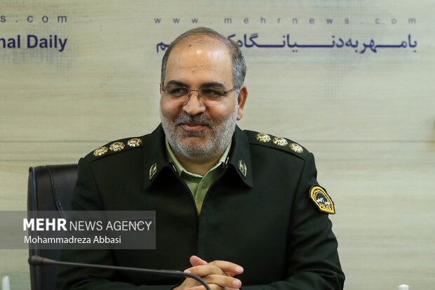 سرهنگ علی ولیپور گودرزی رئیس پلیس آگاهی تهران بزرگ در خبرگزاری مهر حضور دارد