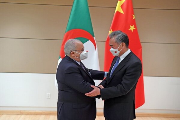 الجزایر از امضای سند پنج ساله همکاری راهبردی با چین خبر داد