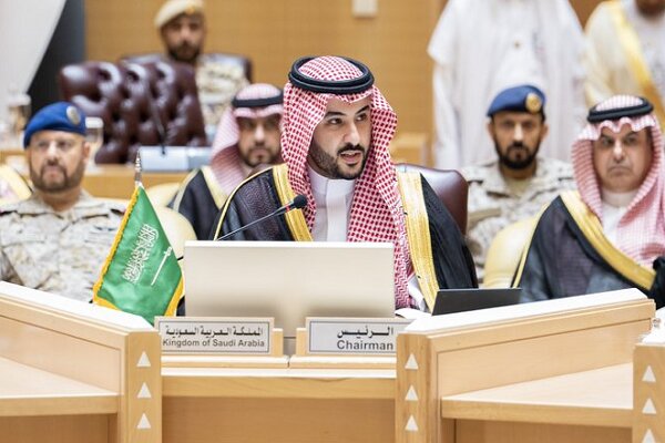 درخواست بن سلمان از وزیران دفاع شورای همکاری خلیج فارس