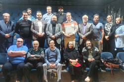 دبیر جشنواره تئاتر فجر با گروه‌های نمایشی یزد دیدار و گفتگو کرد