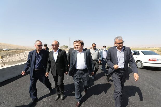 کریدور بزرگراهی غرب در مسیر تکمیل/ مصوبات سفر دولت گرهگشا شد