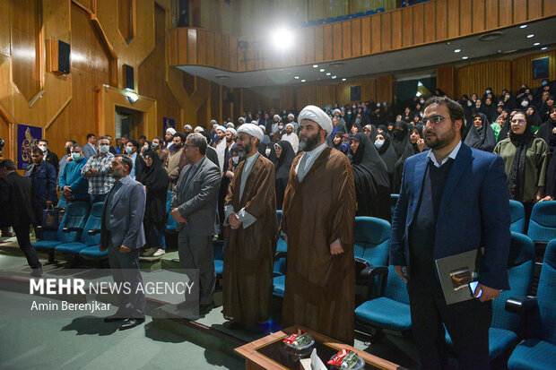 همایش «مهرواره راویان باغ بهشت» در شیراز