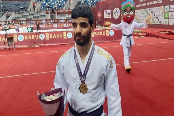 Iran judokas snatch two gold medals in Baku