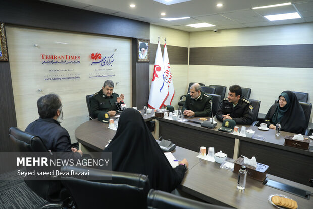 سرهنگ جلیل موقوفه‌ای رئیس پلیس پیشگیری تهران بزرگ صبح امروز ۱۹ آبان ماه ۱۴۰۱ از خبرگزاری مهر بازدید کرد