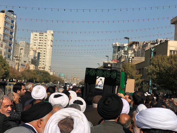 پیکر حجت‌الاسلام و المسلمین سید جعفر طباطبایی در مشهد تشییع شد