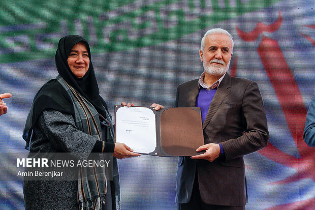 بهره برداری و آغاز ساخت ۲۹ طرح عمرانی و فرهنگی در شیراز