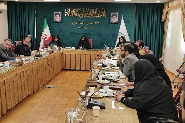 دستگاهها به وظایف خود در حوزه آسیبهای اجتماعی زنان عمل کنند