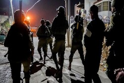 شهرک نشینان به مسجدالاقصی یورش بردند/بازداشت ۷ فلسطینی