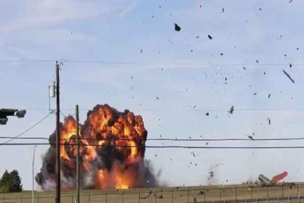 Military plane collision in US leaves 6 killed (+VIDEO)