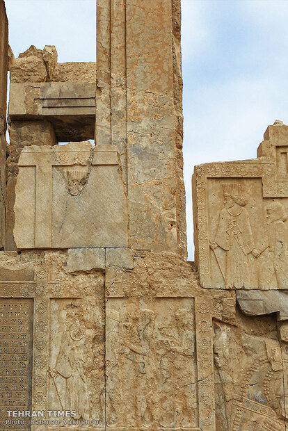 Glimpses of grandeur: mobile shots of Persepolis