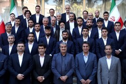 Raeisi meets with Iran football team before World Cup