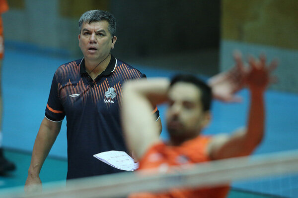 نیمکت تیم ملی والیبال ایران نباید خالی باشد/ سناریویی در راه است