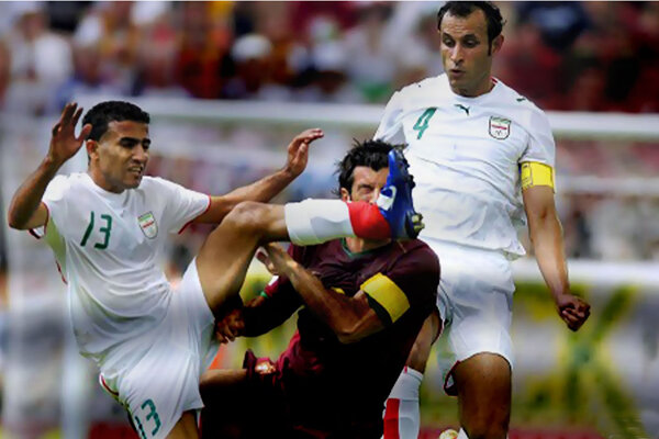 تصاویر ماندگار جام های جهانی / از لگدهای جنجالی تا دو پنالتی خبرساز 7
