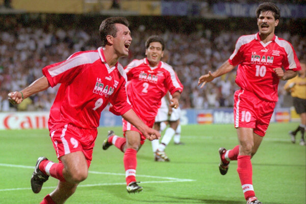 تصاویر ماندگار جام های جهانی/از لگدهای جنجالی تا دو پنالتی خبرساز