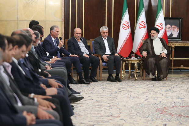 همه عزم، تمرکز و همتتان را صرف افتخارآفرینی برای ایران کنید