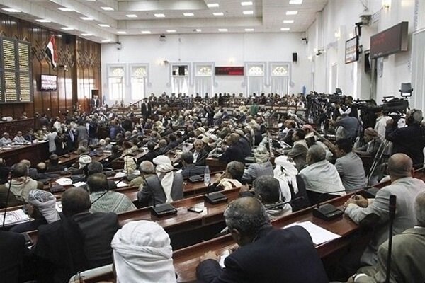 پارلمان یمن تحرکات آمریکا و فرانسه در جنوب یمن را محکوم کرد