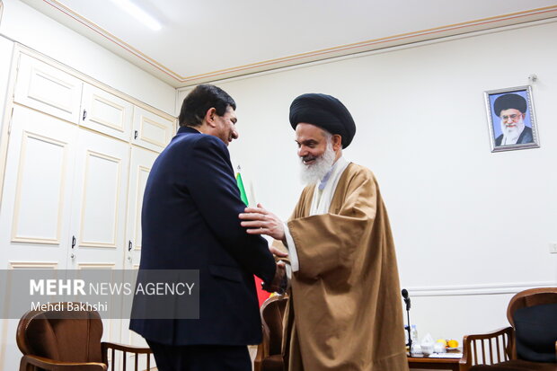 دیدار معاون اول رئیس جمهور با مراجع و علمای قم