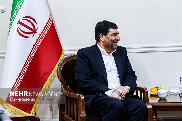 دیدار معاون اول رئیس جمهور با مراجع و علمای قم 12