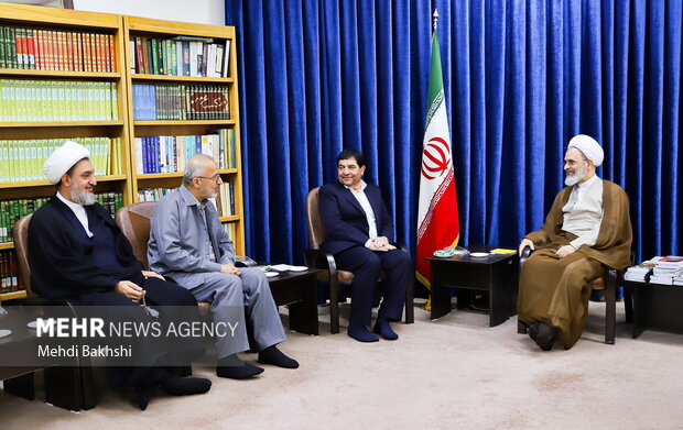 دیدار معاون اول رئیس جمهور با مراجع و علمای قم 25