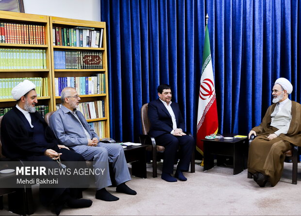دیدار معاون اول رئیس جمهور با مراجع و علمای قم 27