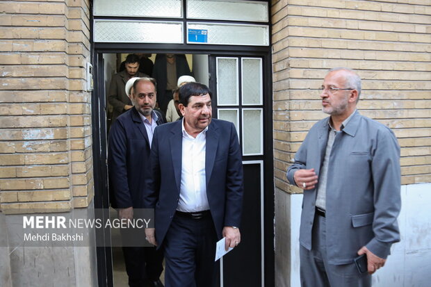 دیدار معاون اول رئیس جمهور با مراجع و علمای قم 32